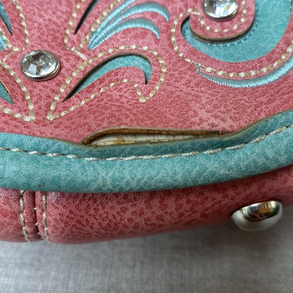 P & G crossbody bag with adjustable strap pretty pink and turquoise - Picture 12 of 12
